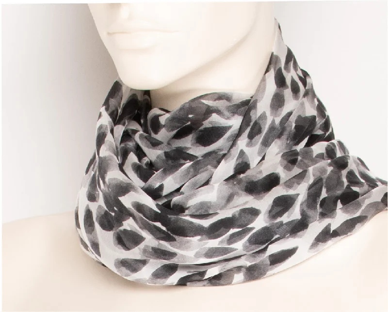 Black & White Print Silk Scarf - F008