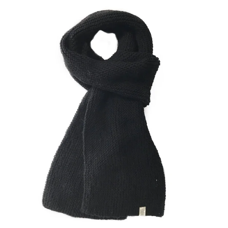 Roam Scarf In Black