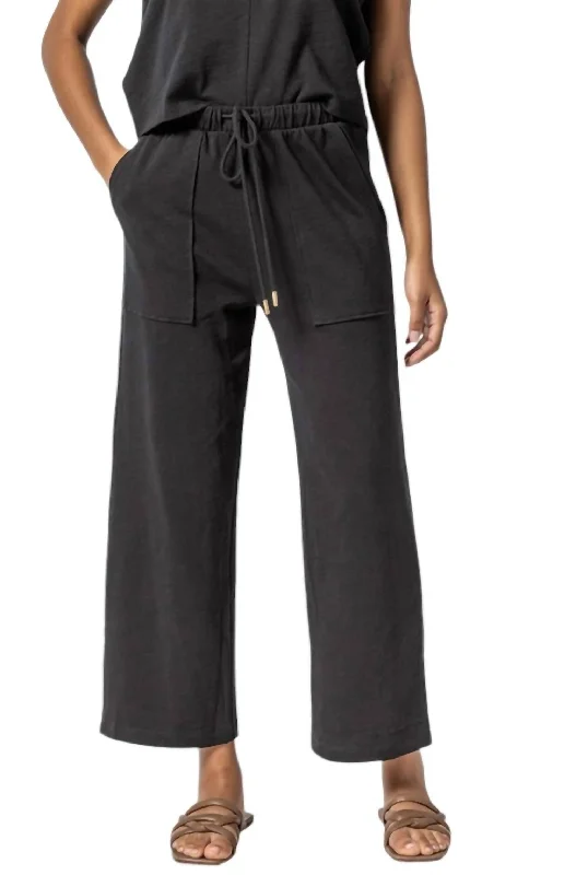 Cropped Pull On Pant In Black