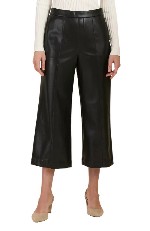 Payton Vegan Leather Cropped Pant In Black