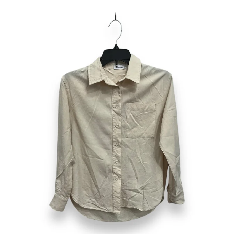 Top Long Sleeve By Clothes Mentor In Tan, Size: Xs