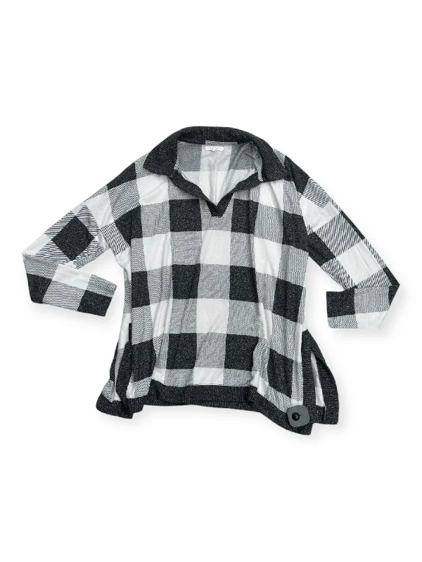 Top Long Sleeve By Maurices In Plaid Pattern, Size: S